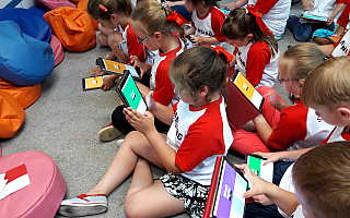 Edukacja bez barier. Internetowy telemost połączył Kolumbię i Polskę